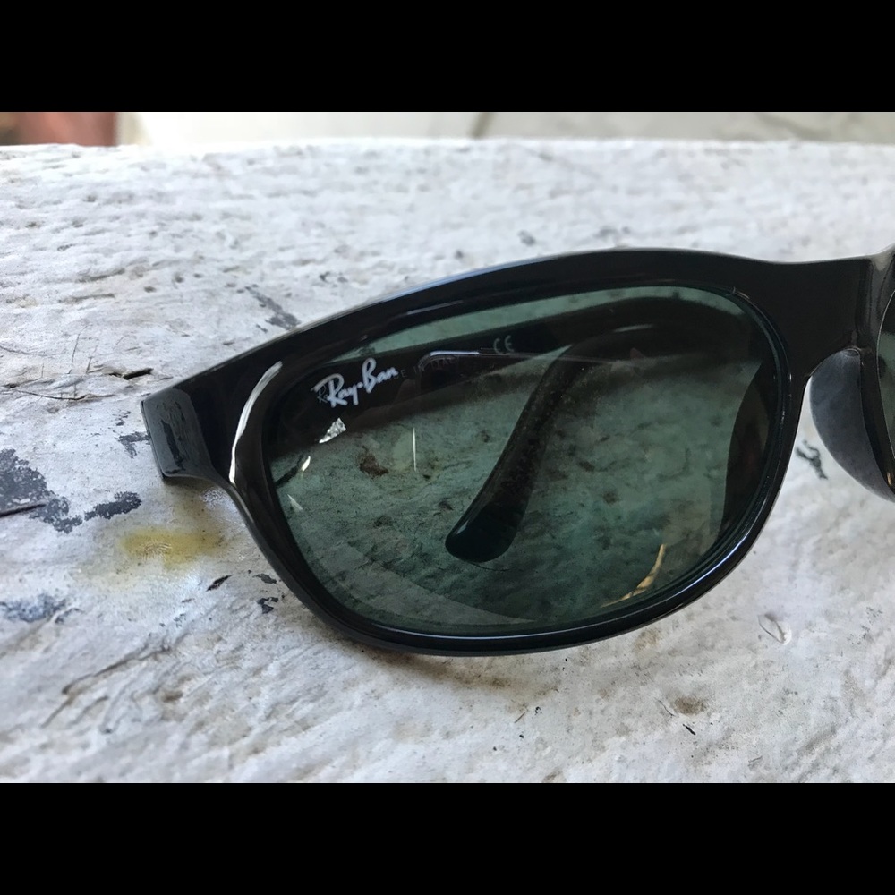 Ray-Ban